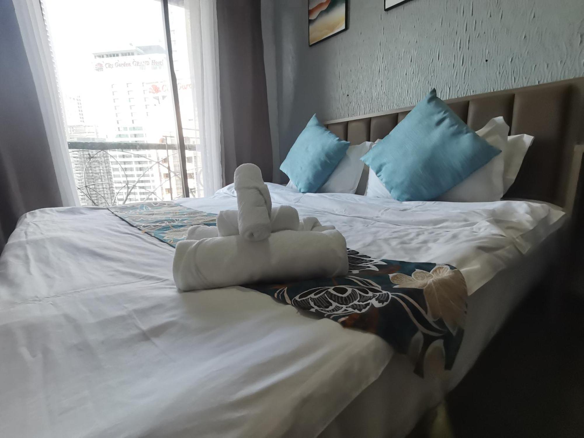 Warm Makati Aparthotel Makati City Eksteriør bilde